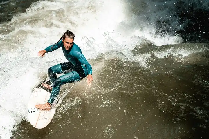 Before surfing at Figueira, it
